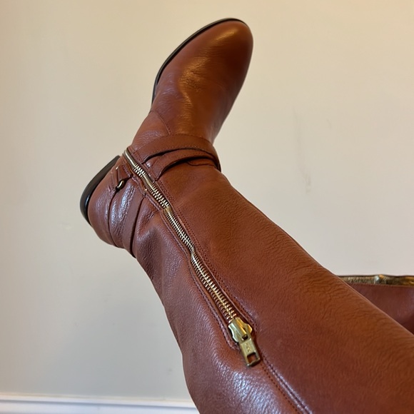 Cynthia Vincent cognac brown boots with gold hardware - Picture 9 of 10